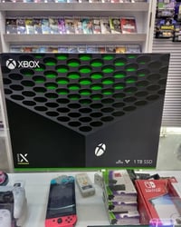 اكس بوكس سيريز اكس • 1تيرابايت • جديد ومستعمل