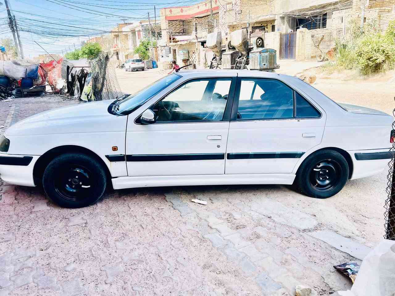 السلام عليكم بيجو بارس مديل 14 سياره حداديه مشط تخم تاير  كله جديد سياره حلوه ونضيفه سياره بيه جاملغ مبدل وبيه تنكيدات مال خياس الباب الوره السايق بلحافه سياره نضيفه وما متعوبه مال بيت سياره سنويه لل31 سياره رقم ميسان انكليزي سياره بسمي وشرط التحويل السياره ب 45وبيه مجال   مكاني ميسان حي الامام الصادق
رقمي ***********
