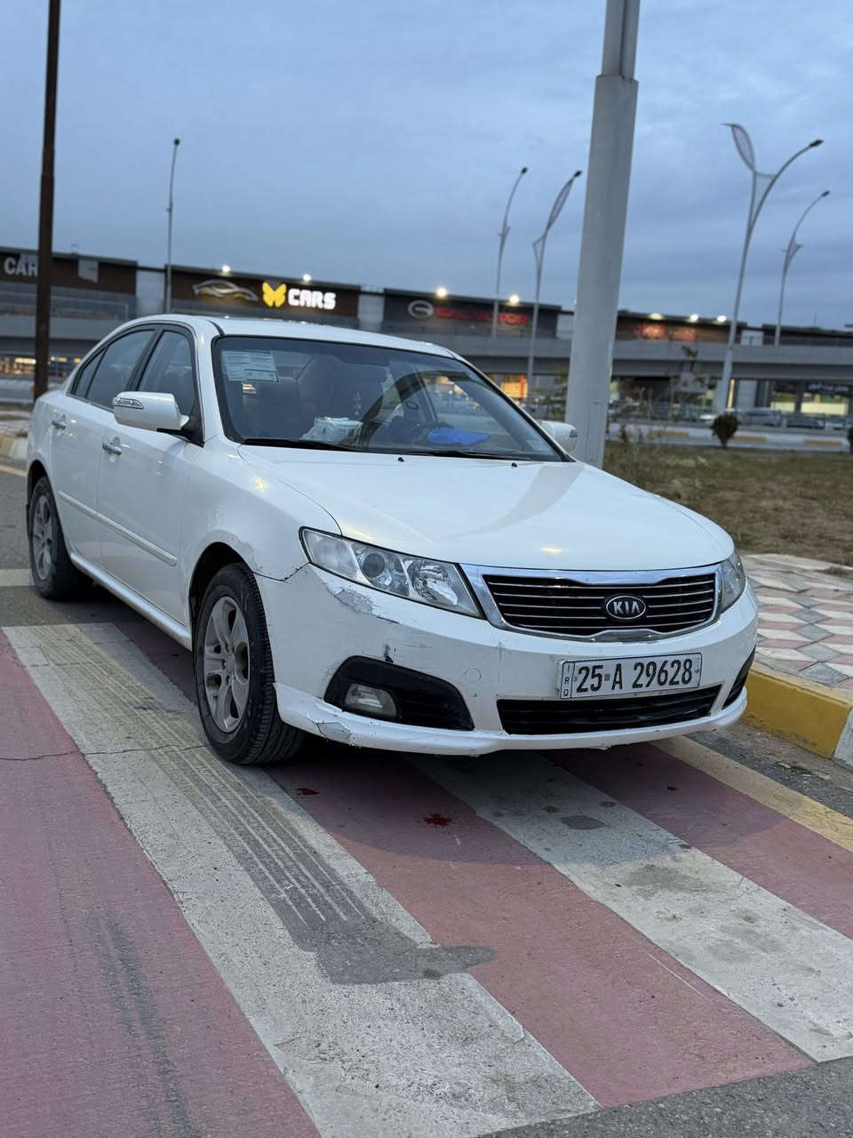 كيا اوبتيما موديل٢٠٠٩ خليجي
محرك ٢٤٠٠ المرغوب

رقم وسنويه جديد

فول مواصفات 

السياره مكفوله من كلشي

عدا ملاحضات خفيفه بارد فقط

مكان السياره كركوك 

السعر ١١٧$وبيها مجال للشراي

سياره جديده
***********
