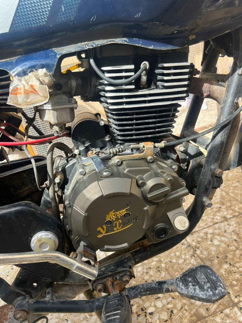 سلام عليكم دراجه هنديه في ١٥ أوراق استنساخ مكفولة من كلشي محرك ٢٠٠ سيسي مكاني بصره السعر خاص ***********
