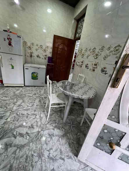 سلام عليكم 
بيت للبيع ٢٠٠متر طابو زراعي سند 25تحويل مباشر 
حله شارع الغسل 
طابقين ٤غرف نوم 
سعر ٩٧
***********
