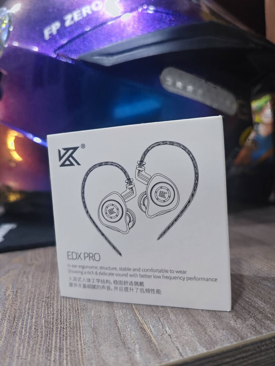 سماعات ماركة KZ العالمية
سماعات واير مميزة
نسخة EDX PRO
السماعة تأتي بدون مايك 
متوفر كميات حسب الطلب.
القطعة سعرها ٢٠ واذا تاخذ كميات اكثر السعر يختلف
***********
