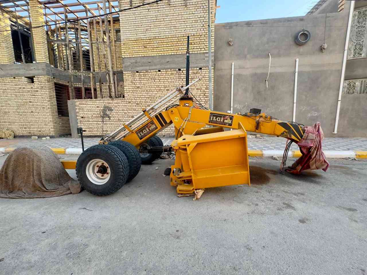 السلام عليكم معدلان ليزري جديد وضع الشركه ما بي اي نقص مكفول من الحيم او الكسر  مسطره مو جي بي اس المكان البدير  اللأستفسار اتصل علا الرقم ***********
