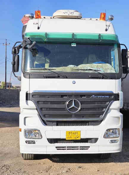 #مرسيدس_اكتروز تريله جادر للبيع 
موديل 2004
حجم 1844
مواصفات رتايدر كلج مبريده ثلاجة 
جادر نوع شمتز 
رقم دهوك شرط التحويل 
السعر ٣٤٠ ورقه وبيه مجال 
عنوان موصل برطله معرض #الحاج_فارس 
***********
***********
***********
