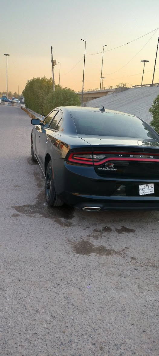 السلام عليكم
دوج جارجر موديل 2023 sxt اخر اصدار دخول جديد محرك 6 سلندر 3600 ماشيه 52 الف ميل السيارة حاليا بغداد باسمي تحويل ثاني يوم جاهزة تصليح درجة اولى الحادث كما موضح بالصور للاستفسار الاتصال على الرقم التالي السعر 210 وبيها مجال بسيط للشراي 
***********
