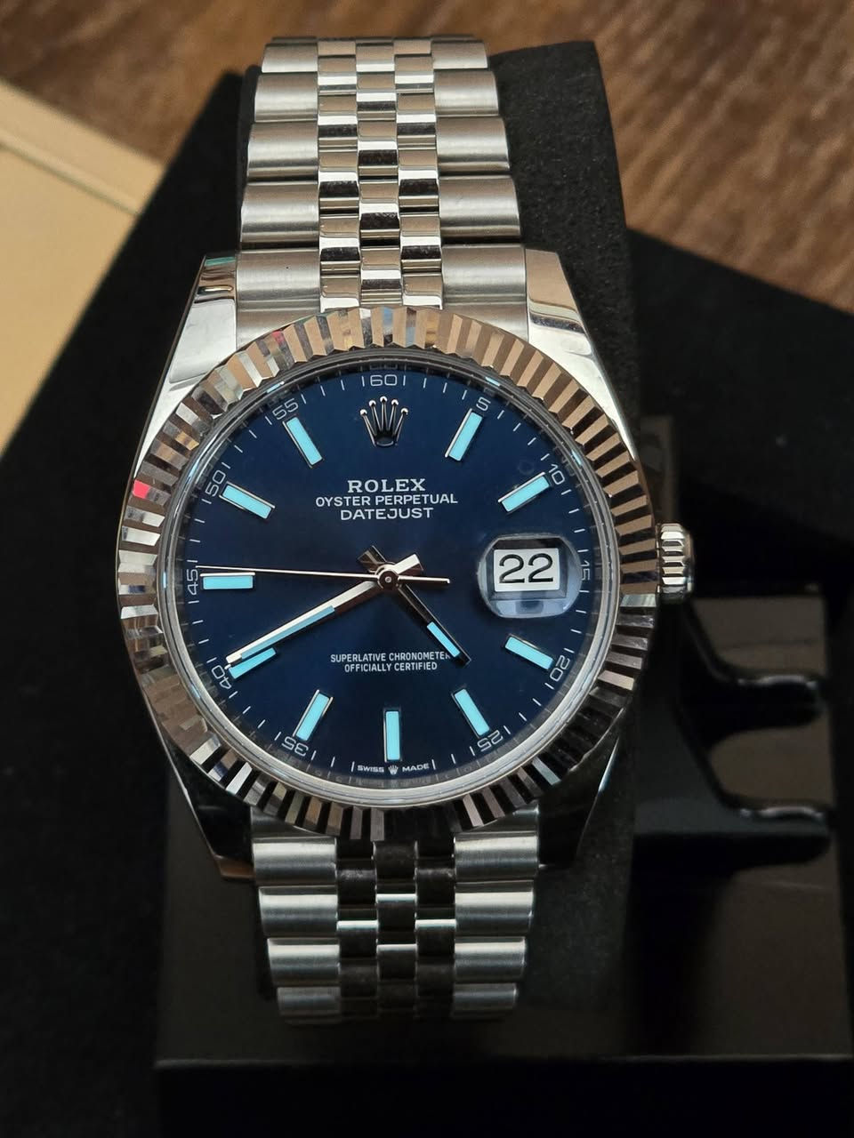 السلام عليكم ورحمة الله وبركاته 
مزاد الفيس بوك كل يوم أحد 
عرض الساعات القديم والحديث ومختلف الاقلام 
مزادنا الساعه العاشرة مساءا ❤️
للاعتماد، الرقم والعنوان على الخاص 
اول التواصل مع الرقم ***********
