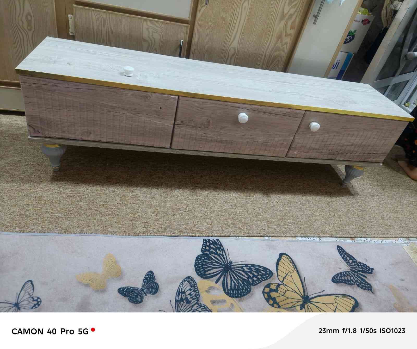 السلام عليكم ميز شاشه نضيف مابي شي سعره 40وبي مجال عنواني نجف مقابيل بوابه الخروج الاستفسار مراسله او تصال ***********
