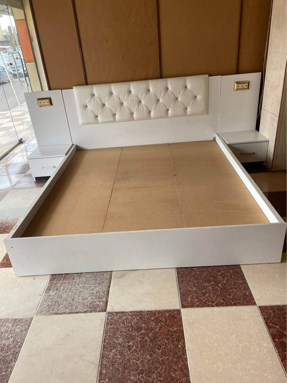 ‏غرفة نوم تركي 🇹🇷🇹🇷 نظيف سعر  ‏375    ( ***********) كركوك, العراق
