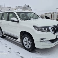 تویتە پرادوو  مودیل  2018  رویشتو  68 هەزار  فول مواسەفات  07725174320...