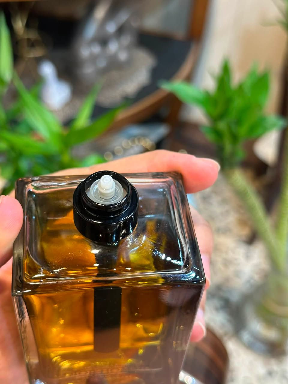 السلام عليكُم ♥️🤍

ديور هوم انتنس "اصدار 2017" 150ML 
كامل ممستعمل فقط رشتين بعده جديد 

مكاني : مكاني بغداد 
السعر 210$ " 150 مل "


**إذا كنت صاحب هذا الإعلان وتريد حذفه لأي سبب، رجاءا أرسل رسالة إلى الدعم الفني**