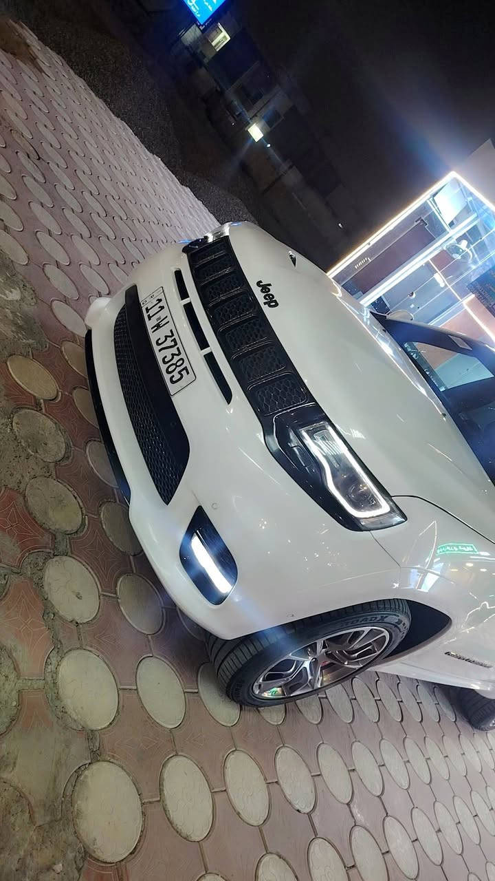 من رخصت الادمن
جيب خليجي ✌
_ موديل ٢٠١٩  👉
_ كفاله عامه كل النواحي 
_ نوع السياره إس آرتي 
_ حجم المكينه ٦٤٠٠ 
_داخل مشمشي ابلادي
_ كشنات تادفيه + تبريد + حظن 
_ السياره مال جناي 
_ تخم تاير جديد 
_ صدر امامي خلفي كله جديد 
_ مكينه كير كفاله عامه
_ والسياره نضافتها ١٠٠ ع ١٠٠ 
_ لكزوز ابلادي صوته 
_ رقم بغداد بسمي 
_ الشراي يتصل مو مال مراسله يطيب 
مكان🚩 السياره فلوجه 
سعرها  ٢٩٥ أو بيها مجال 
***********
