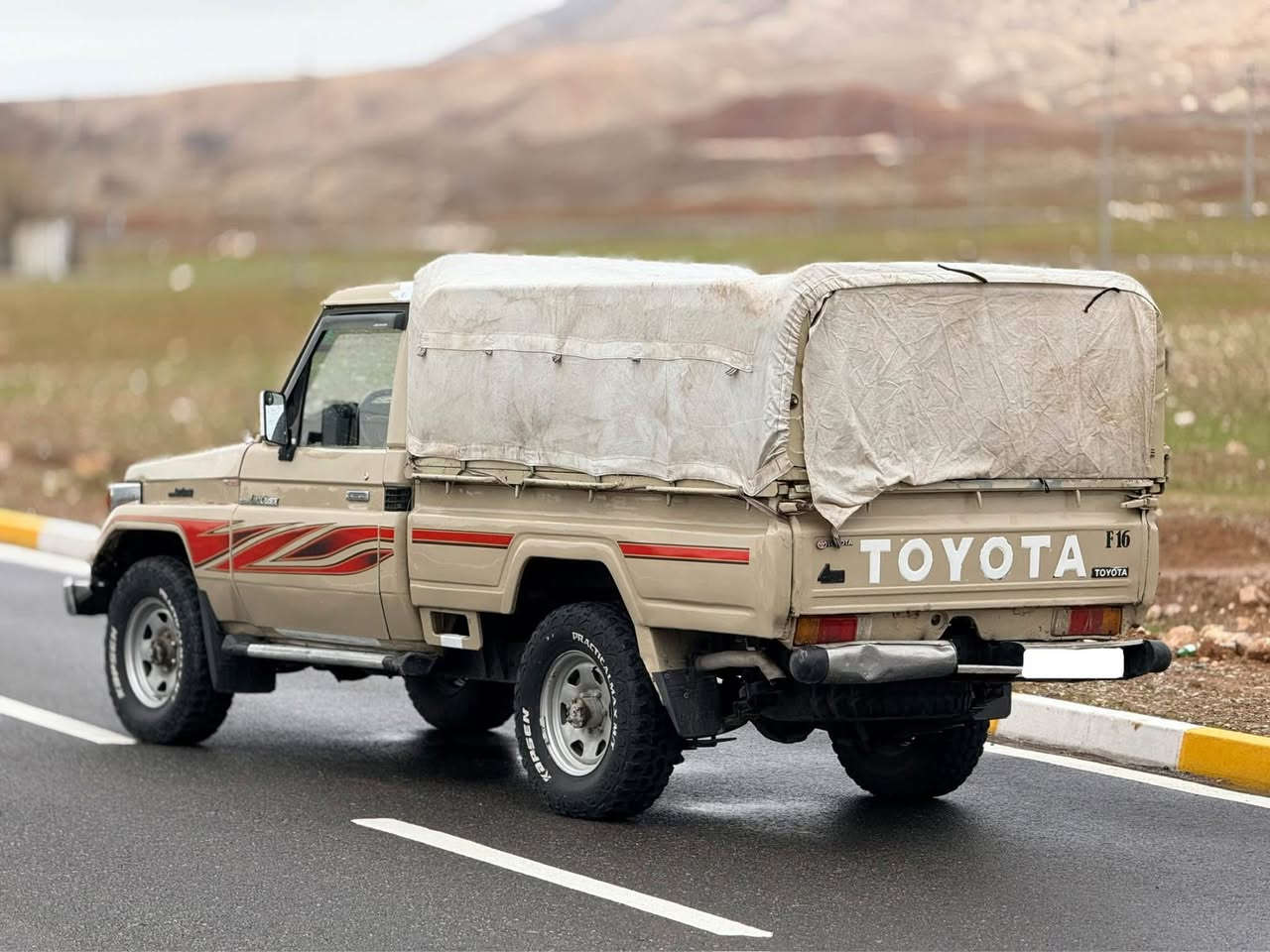 تةنها ٤٨ وةرةقة 😱

ميگزةمين ١٩٩٦ علوج (ادوات_بدون رقم) 
سةيارةكة مةكينة ٣ ايفي ٦ گيرة نموونةية لة جواني گيرو مةكينة و دةبل ئةكسلي بةشةرتة ٤ تاية و ويلي لؤكي لةژيرة توند و تؤلي بةشةرت سةيارةكة مالي دةشت و كيوة هةموو گياني وةك شةريكة ماوة نموونةية لة جواني 

سعري// ٤٨ وةرةقة
شوين// كؤية 
*********** كويسينجاك, أربيل
