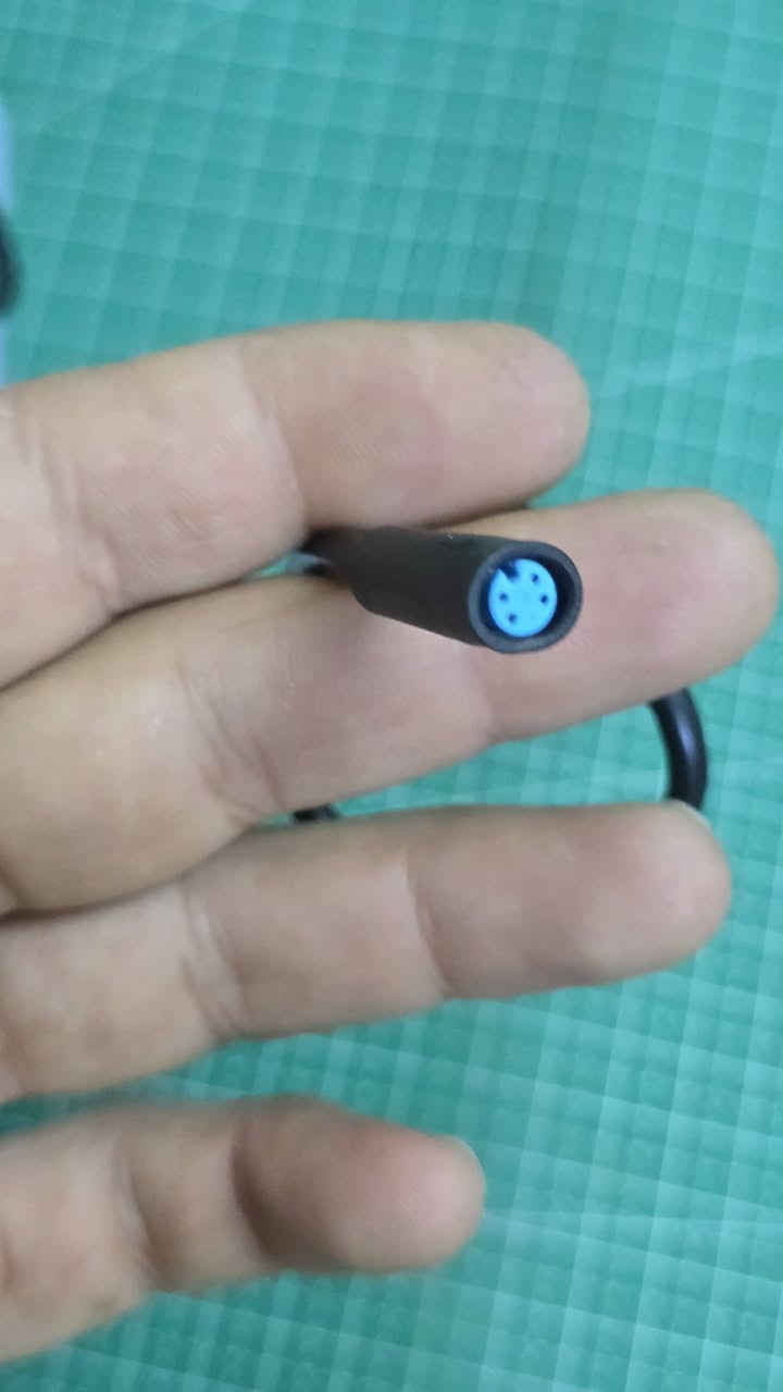 قطعه بالكارتون جديده ماعليه معلومات الفولتيه 
10الاف على اول تم وبالعافيه


**إذا كنت صاحب هذا الإعلان وتريد حذفه لأي سبب، رجاءا أرسل رسالة إلى الدعم الفني**