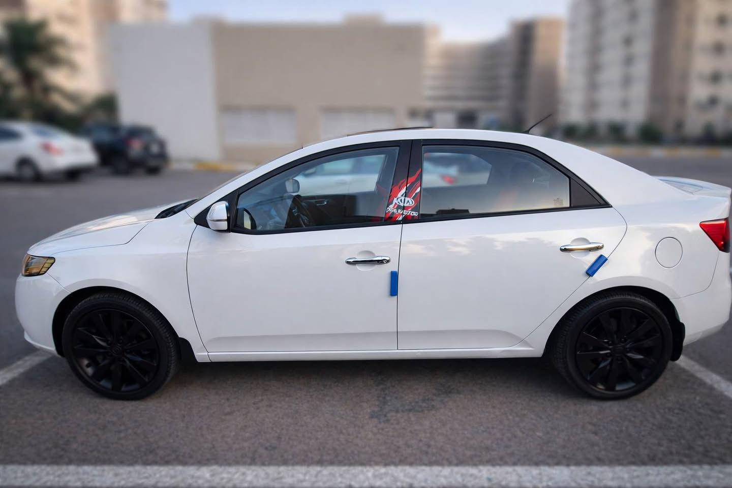 كيا سيراتو موديل 2013 فول مواصفات 1/1 خليجي محرك 1600 دوش رقم اربيل
كير رياضي 6 نمر عادي اوتماتيك
كامرة بك
بصمة تشغيل
بصمة ابواب
يدات الباب نيكل
تحكم سترين جهتين
شفتات سرعة
اوكس + USB
المسجل بلوتوث
حاكية
اشاير بالمري
المري شفط
مانع انزلاق
حساسات خلفيه
فتحه سلايد طكتين
5 ويل كب التايرات 
السيارة جاهزة من كلشي
بيها 3 قطع صبغ رش اثر شخوط بابتين وجاملغ عكس السايق
رايدها ب ١٠٥ $ وبيها مجال 
الاتصال ع الرقم ***********
