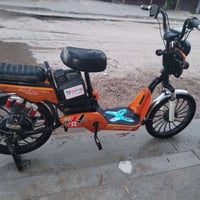 دراجه شحن حجم 20 نضيفه بطاريات جدد شاحنه اصليه جاهزه مابيه اي نقص السع...