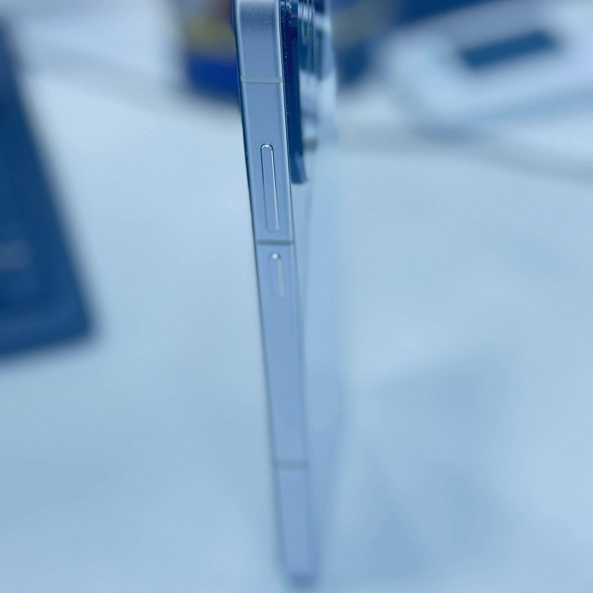 سلام عليكم بوكو f7 جهاز جديد كلش ذاكرته 256 بطاريته98 جهاز كلش نضيف يدعم 120بوبجي ارخص واحد اني ابيعه سعره 350شراي يتصل مكاني بغداد الحسينيه الراشديه ***********
