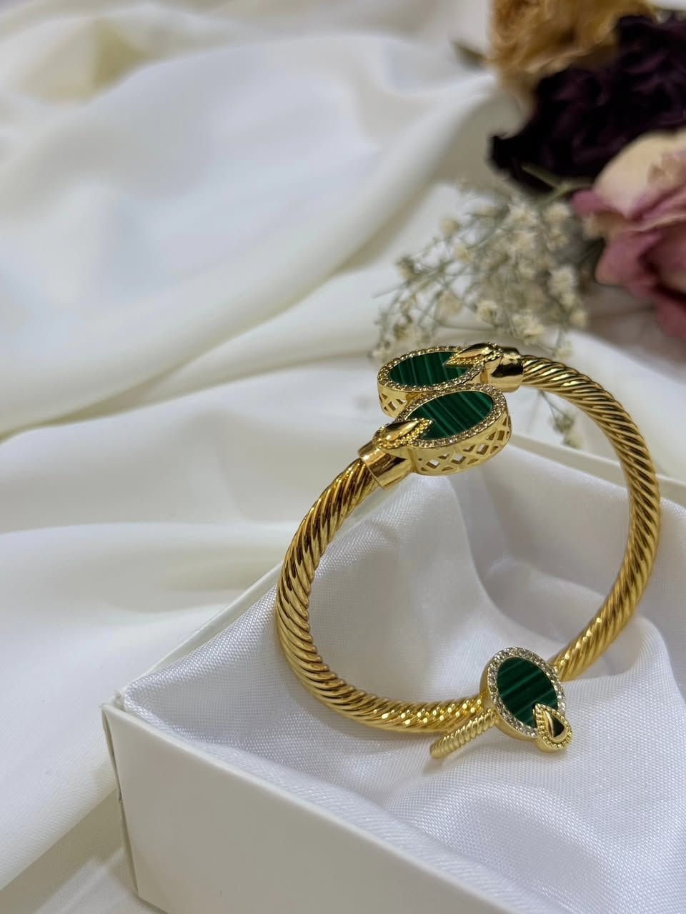 طقم سوار + محبس طلاء ثابت مقاوم للماء✨
السعر 10.000 فقط ✨

للطلب والاستفسار دايركت 
.
.
.
المثنـى📍
يوجد توصيل لكافة المحافظات 🚕⁩


**إذا كنت صاحب هذا الإعلان وتريد حذفه لأي سبب، رجاءا أرسل رسالة إلى الدعم الفني**