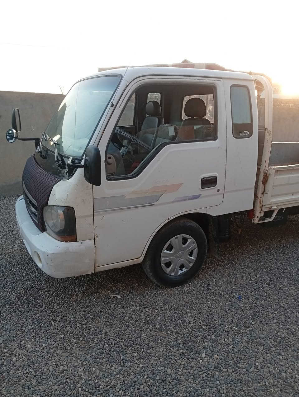 السلام عليكم كيا بزون موديل 2002 مامسجل كير محرك اكسن شرط باور شقال طخم تاير جديد شاصي مامكصوص السعر 32 وبيها مجال مكان السياره الشرقاط البيع نقد اخوان اعتذر عن المراوس ***********
