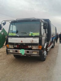 سيارة جاهزة • مكينة بالصندوك • مكفولة