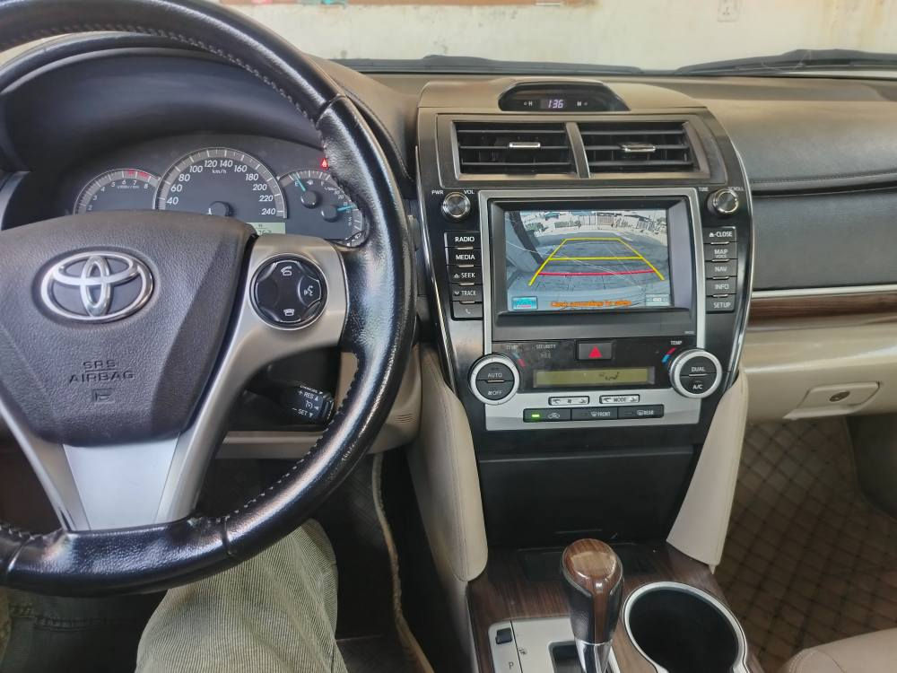 تويوتا كامري موديل 2014 فول مواصفات خليجي ماشي 157الف كيروالمحرك بشرط مامفتوح  تحويل والغرامه بشرط بيهه 5 قطعه  صبغ بدون دواخل مكان سيارة كركوك قادسيه شراي خابر *********** سعر128 كركوك, العراق
