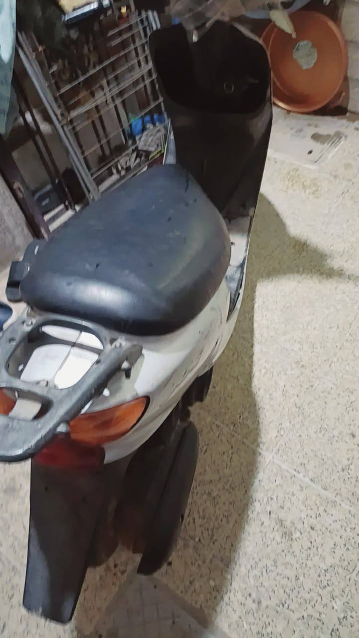 دراجه 60 للبيع متروكه صالحه اربعه اشهر بها خلل واحد انه ما جاي تشتغل الدراجه وما عندي مجال اوديها للتصليح هذا رقمي***********
