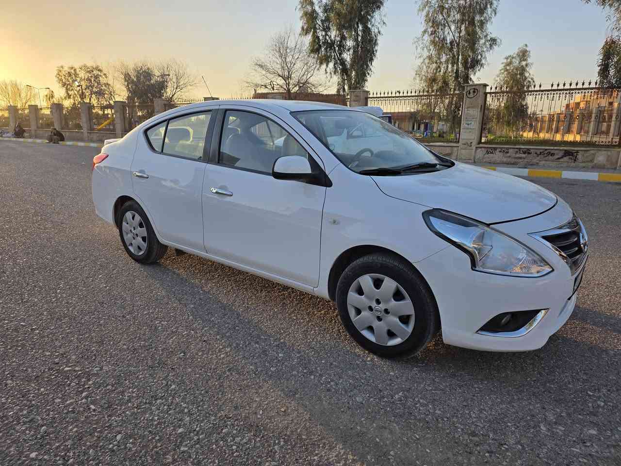 صني ٢٠٢١ هندي
بي سبغ بي معجون
بدون سبغ بدون معجون 
بي سارد تنها يك pdr هةية
٦٥ الف ماشي
***********
