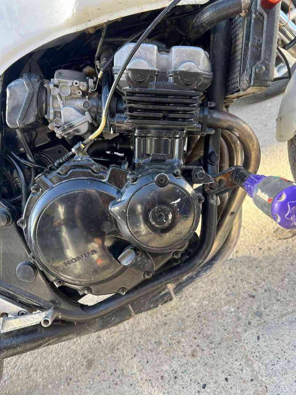 سلام عليكم بطح للبيع سيبي400السعرمليون وربع الرقم*********** الخاص مغلق
