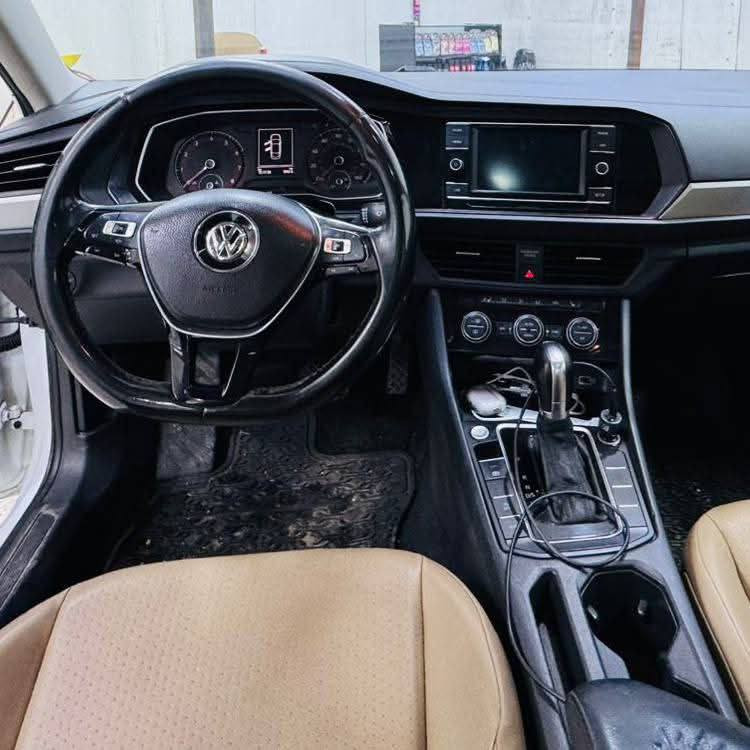 الماني ضمان وامان بسعر النترا
جيتا موديل 2019
فول السياره
‎السياره نظيفه جدا حادثها غرق تقرير تعمل  وتسير نسبة الغرق قليله
بيها طبغ بالعراق الباب الخلف السايق وبارد جداً قليل بالجاملغ الامامي الايمن
رقم بغداد
المواصفات
مكينه 1.4 تيربو 
‎بصمه تشغيل عن بعد
كشنات تدفئه 
رادار بالمري
منضومة زنون بلاديه
ستيرن تدفئه
‎بانوراما 
‎هاند بريك بصمه  
تحكمات ستيرن فول
كشنات جلد
اوتو ستوب 
3 انضمة قياده
ستتم صوت كلش قوي 
السياره مابيها نقص
فقط الكصه مال البانوراما يرادلها تبديل
للاستفسار ***********
