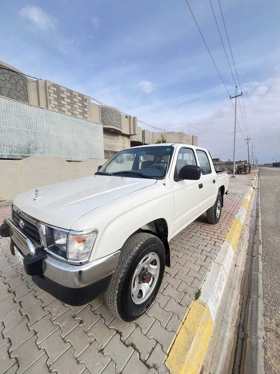 پيكاب ٢٠٠١ دةبل أكسل حزام سوبغه بوو جوانى مةكينه نةكراوةتةوه سةنوى تا ٢٠٣٠ تازةيه كوبون بةنزينى هةيه شوين لةكةركوك
***********
***********
