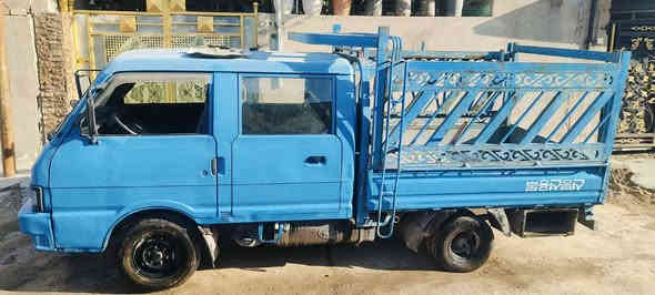 السلام عليكم كية بنكو 
موديل 95
السعر 44
المكان بغداد مدينة الصدر 
تحويل ثاني يوم شاصي مكفول 
رقم شاصي واظح 
كهربائيات كلة شغالة 
 السيارة دبل قمارة مكفولة مال جناي تعال بيك خير تصل  وتدلل 
‏‪0773 195 2844‬‏
