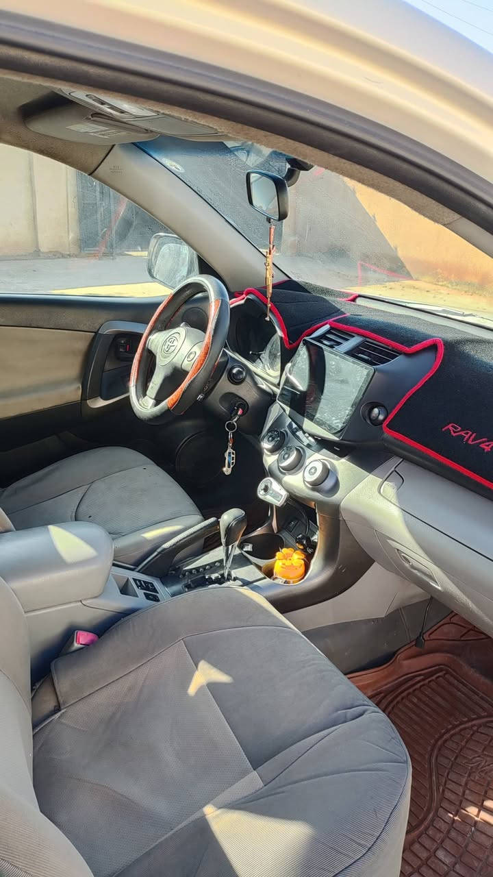 سياره راف فور رقم اربيل دولي باسمي  موديل 2010 اوتوماتيك فور ويل مشدودلها منظومة غاز ايطالية بدون صبغ مكانها العلم السعر المطلوب 125$ رقم الموبايل ***********
