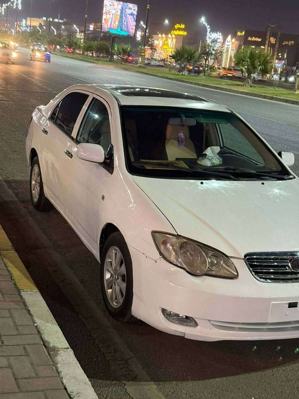 سياره للبيع بيوادي مديل ٢٠١٤ مزاد وزاره الداخليه معامله كامله فقط باقي استلام اللوحات والسنويه كير ومكينه جدد ومكينه لانسر ابلادي حداديه جديد تبريد وتدفى شغال جديد تخم تاير جديد دوشمه جديده مكانها طوريج السعر ٤٤ وبيها مجال***********

