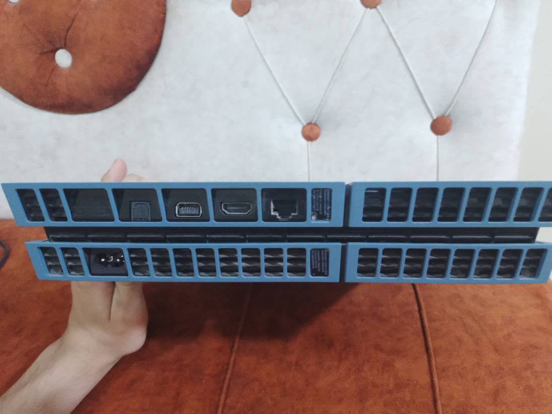 بلي 4 مهكر نظام 12.52 واحد تيرا جاهز العابه مع 3 يدات و vr مع ملحقات الvr
astro bot recuse mission
God of war اجزاء كلها من جزء 3 الى راغناروك
call of duty black ops 3
cyberpunk 2077
cuphead
dark souls 3
devil may cry 1-2-3-
a way out لعبه زوجيه
dragon ball
gang beast
infamous second son
لعبه انمي jojo جزئين
سبايدر مان
minecraft جزء القصه وا اللعبه الاصليه
need for speed
 resident evil 4 remake
the walking dead telltale series 
yakuza 0-1

بسعر 400 و فقط البلي ب300 و الواقع الافتراضي ب100 ابلاش اقل شي ب175
رقمي *********** للستفسار واتساب
