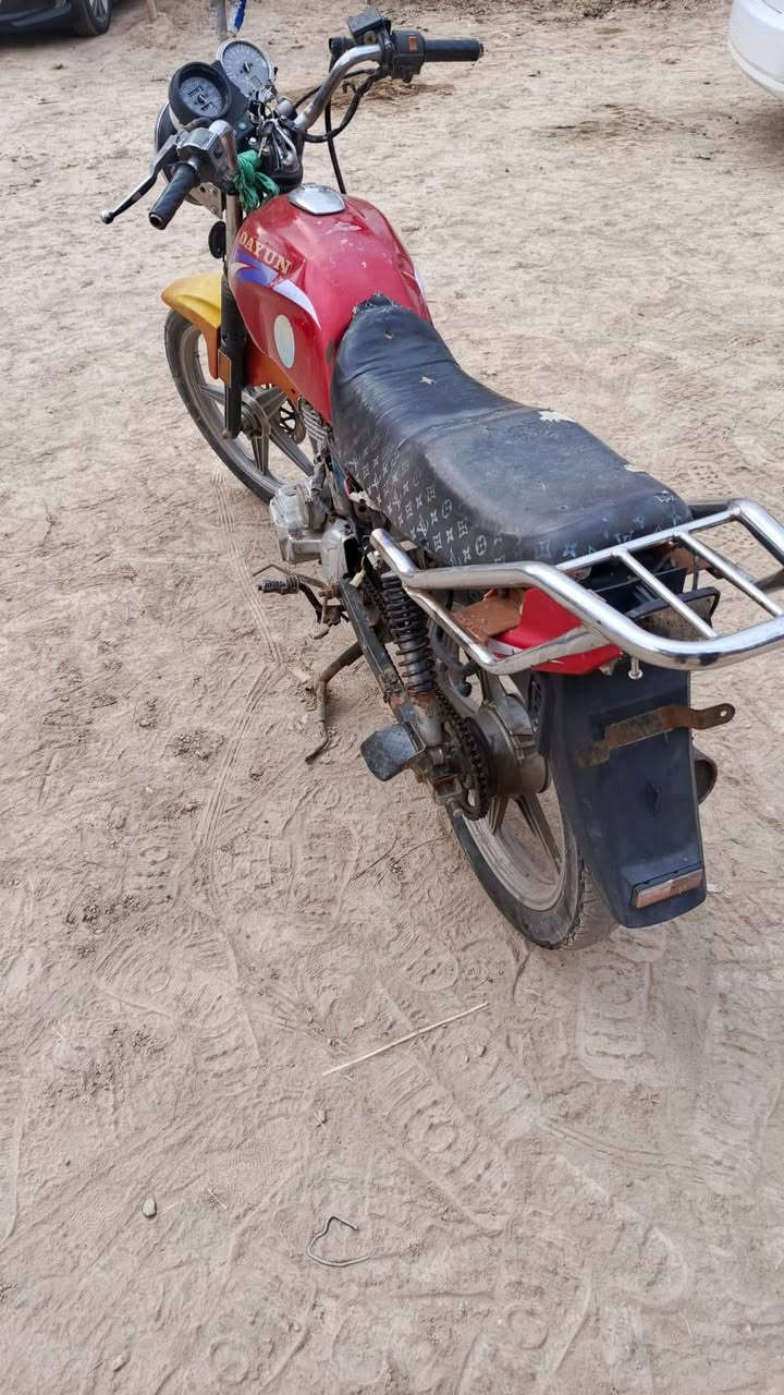 دراجه للبيع كلك مكان طوريج مرويه بس بيه شويه لحيم مثل ماشوف بصوره  (***********) اتصل عل رقم اني مكلف بل نشر 👉
