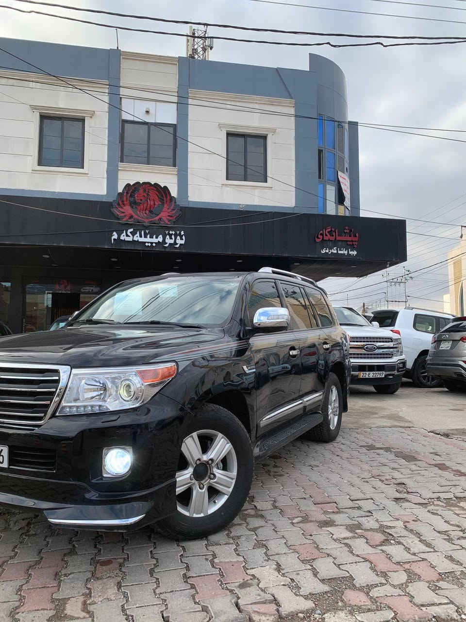 تۆیۆتا لاندکروز - جیکسارا Land Cruiser GXR 
▪️موديل / 2010 مواصفات فوول سلايت شغال 
▪️تەنها نیو دەرگای سایق سبوغ ، بێ ناو بێ ئێرباگ 
▪️مەکینە V6 گێڕومەکینە و ئەکسل بەشەرت ……
▪️رۆیشتن تەنها ( ١٧٢ هەزاری حقیقی ) …………..
▪️رەقەم هەولێر سەنەوی نوێ ……………………….
🔺غەرامە ( ١٠ ) وەرەقە لەسەرە وەری دەگریەوە ،،،،،

▪️تەنها فرۆشتن گۆڕینەوە ناکا ،،،،،،،،،،،،،،،،،،،،
▪️نرخ ،،،،،،،( ٢٧٧ $ ) وەرەقە مجال ،.             *********** أربيل, العراق
