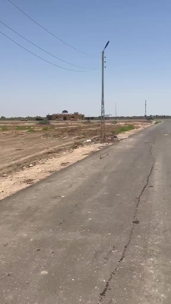 السلام وعليكم قطعه تجاريه او سكنيه للبيع
قطعة ارض طابو زراعي سند 25  باسمي مداور مباشر بسم المشتري المساحه 1000م 25في 40 
سنتر عشارع العام الرئيسي الرابط دوانيه حله 
موقع القطعه سدير قرب الكبان بصف الشارع الينزل علشافعيه
تجاريه تصلح اي مشروع ناجح واذرعلك صافي بدون محرم والمحرم 2000م الك تكدر تستفيد بي هواي اشياء 
خدمات كامله ماي وكهرباء وتبليط للباب محوله خاصه بلمجمع 
*********** 
السعر 48 مليون ماتحصل هيج سعر جيك الاسعار اليمها 
وبلصعود مستقبلا
