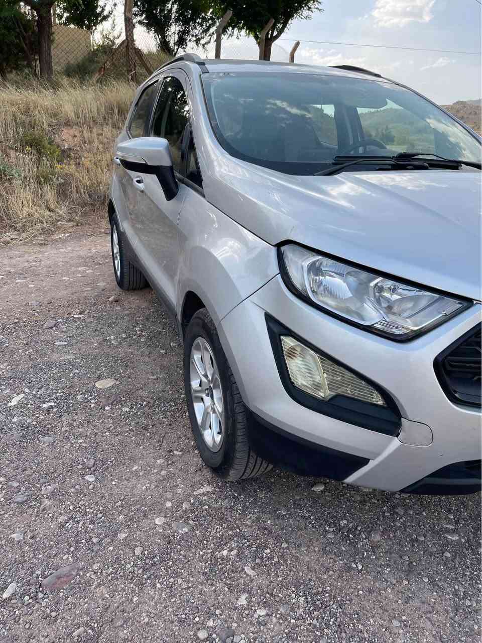 فورد ئيكو سپورت 2019
 
فول ماسفات 
70كيلومه ترا يا جوي 
بونيت سبخه و بيجك سه خف تعديل بيت فيت 

عنوان :ئاكرئ 
*********** اكر, نينوى
