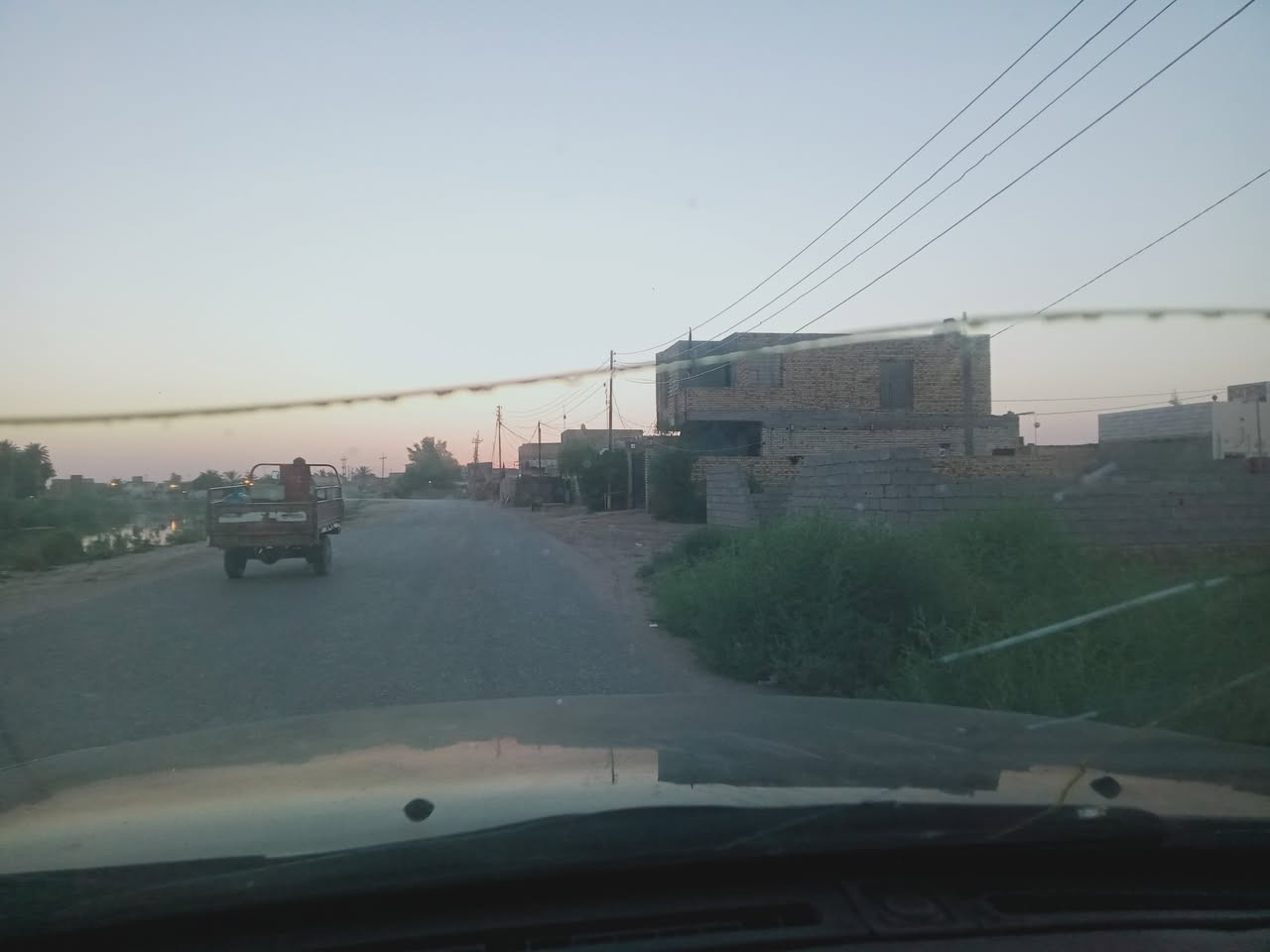 مكلف بل نشر قطعه للبيع ٢٧٥ متر واجه ١٢ونص ونزال ٢٢ونص طابو زراعي ركن عل شط مضيف ميثم المجاورمعن مسيجه وكامله ومدفونه تحول بس المشتري  ***********
