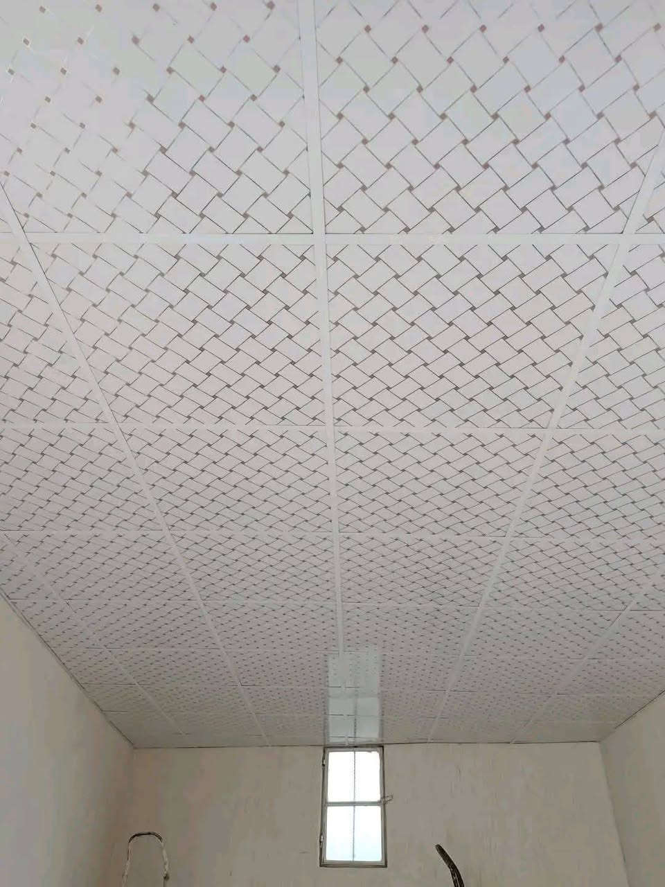 جزءمن العمل سقف ثانوي وبديل الخشب والرخام ***********
