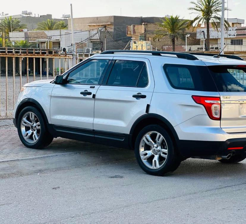 للبيع فورد اكسبلور موديل ٢٠١٢
وارد امريكي حادث حافه البنيد والباقي مكفول كفالة عامة 
مواصفات :-
تحكم ستيرن 
مثبت سرعة 
مانع انزلاق
كشن كهرباء
رمز سري   
٣قطع تبريد 
٧راكب 
مكينه ٦بلادي
رقم بغداد انكليزي باسمي 
تبريد وكير مكفولات حدادية ٨٠٪؜ 
بيها تبخير قليل بالمكينه لاستيك ولف
السعر ١٢٥ عنوان النجف للاستفسار ***********
