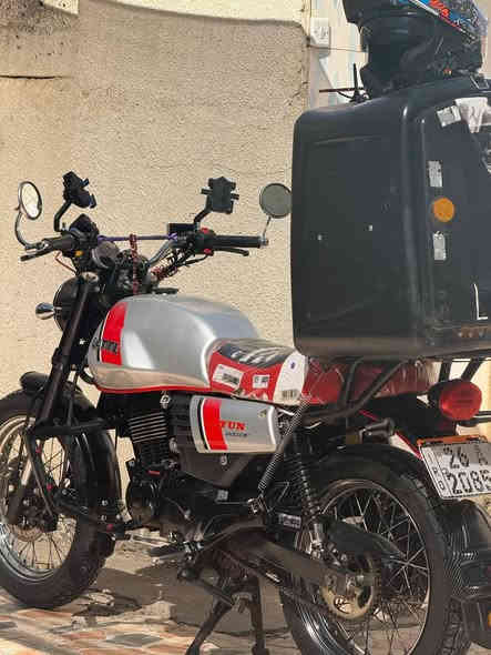 السلام عليكم ورحمة الله وبركاته 👑
دراجة دايوان لايتي 2021 أقوة ألموديلات بلايتي 
دراجة نضيفة لوحات وسنوية ب اسمي صلاح الدين  رقم مميز انكليزي  (2085) لون رصاصي أصل دراجة تجي تشوفها انطيك بيها شرط من كلشي مكينة شاصي حادث مكاني بتكريت خاص مفتوح واتس أتصال بس رمش السعر 2350 ألف قابل للتفاوض ***********
