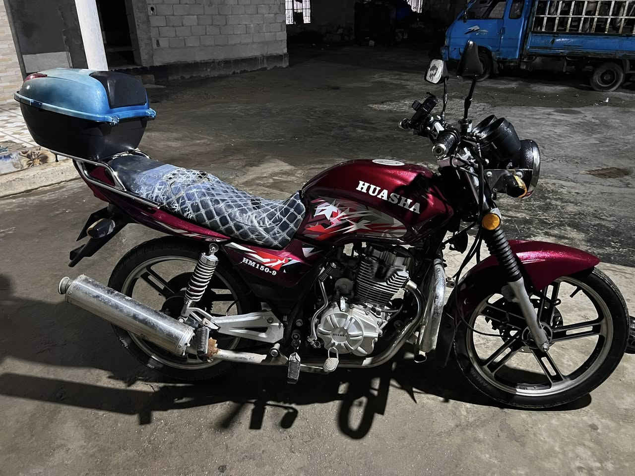 السلام عليكم الدراجه هيومه جديده موديل 2022 للبيع 
امكمركه جاهزه عل تزجيل السعر (700) مكاني الرمادي جزيره البذياب رقم التلفون ***********
