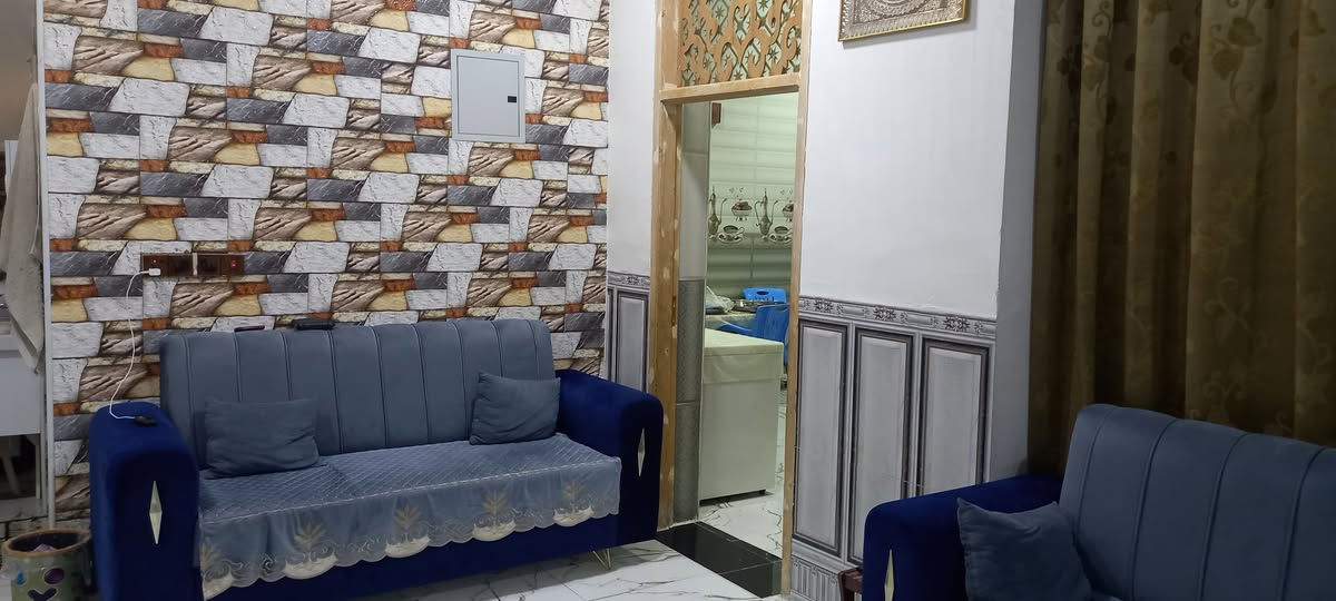 بيت للبيع لمساحه ١٨٠ طابو زراعي سند ٢٥ حله حي لسجاد قرب بانزين خانه ابو عجاج للتواصل ***********
