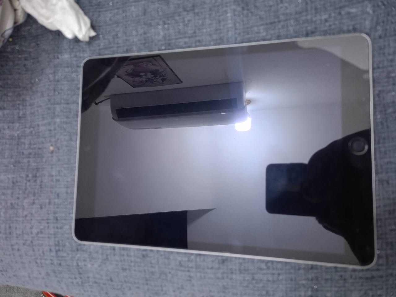 سلام عليكم ايباد 9 ذاكره 64 جديد مستخدم جدا قليل السعر 225 مكاني كربلاء الشراي يتصل  ***********
