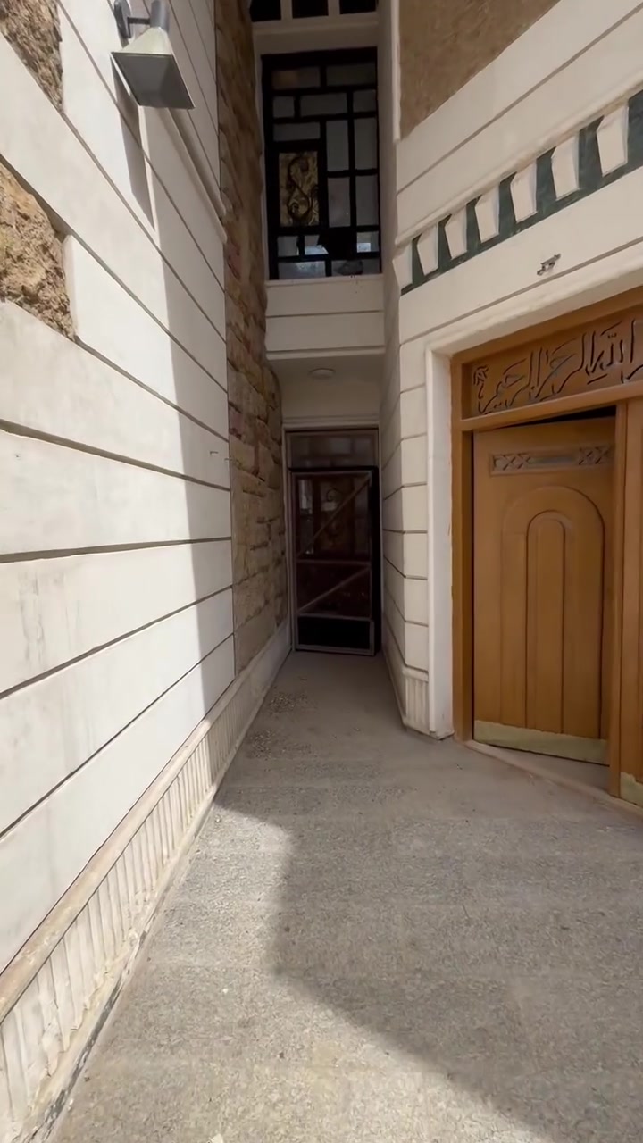 بيت مساحة ١٥٠متر الواجهة ٦النزال ٢٥.   في الصحفيين الاستفسار الاتصال على الرقم ***********
