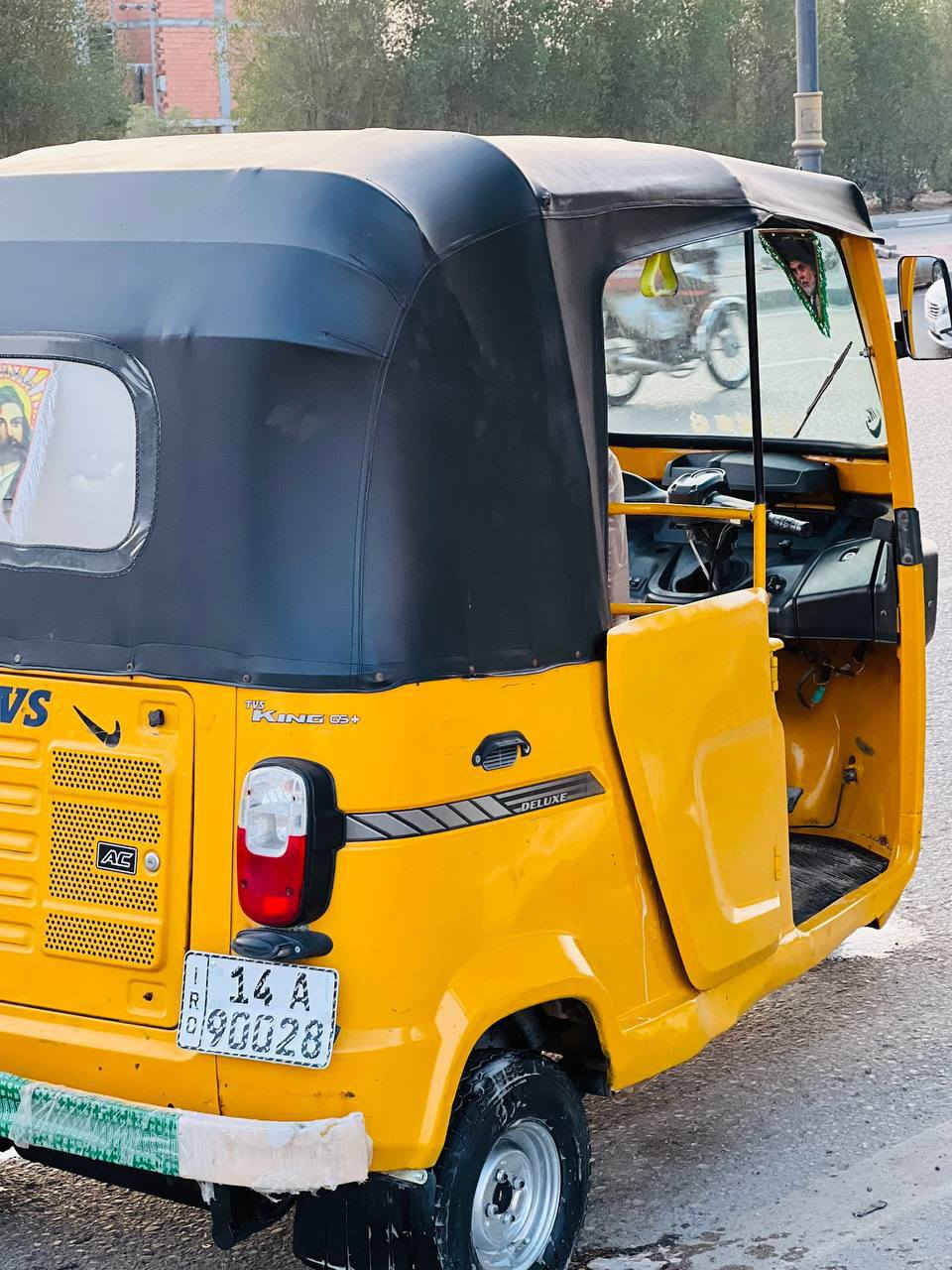 سلام عليكم تكتك تي في اس ٢٠٢٠ رقم نكليزي مكينه مفتوحه البدي كفاله ماعده الخياسات معمره الخياسات معمره مكينه ناعم وخير من الله تكتك جديده وجاهز من كل شي رادله ترتيب بصيط كلش حته ٢٥الف مايكلف
السعر 5250 وبيه مجال 

العنوان بصره كرمه علي شارع النفط 
***********
