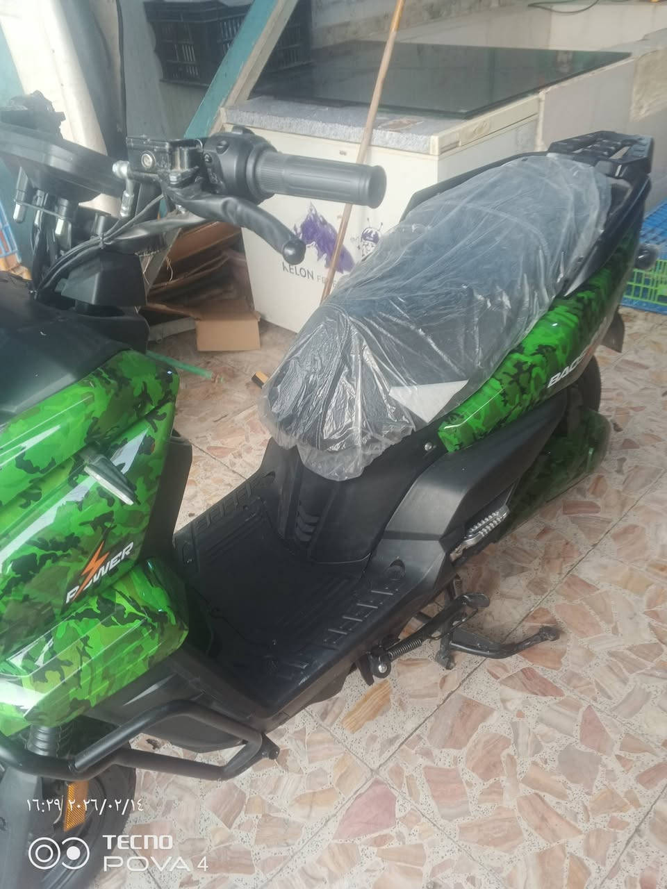 سلام عليكم دراجه شحن مديل 25 جي فور بني راما  سعر 950وبيه مجال العنوان النجف الاشرف حي المكرمه الاتصال على الرقم ***********
