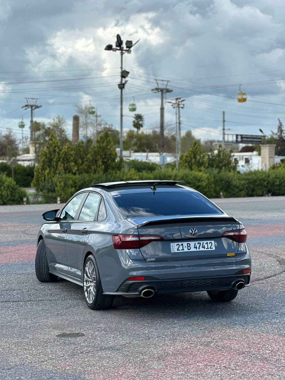 جيته gli
مؤديل 2022
ئؤتؤبان فول مواسه فات
23مايل رؤشتوه
٤پارجه ى لاى سه كن بؤياخه واته يه ك سه فحه پيشو پشتى كه بسه 
داون بايبي له سه ره بؤن بانكى دانراوه 
سحرى ١٧٠وه ره قه يه 
*********** أربيل, العراق
