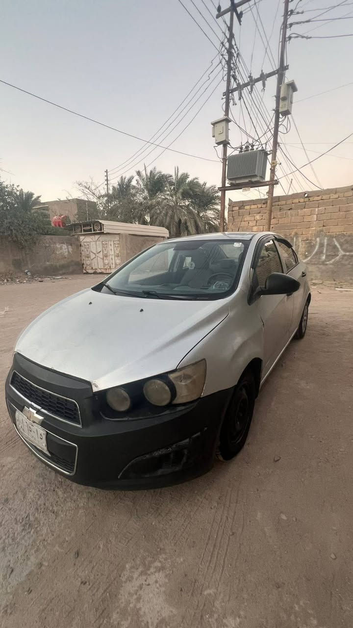 شفروليت سونك 2012 خليجي 
مستعجل علبيعة كلش 
مكينة 1600 دوش 
كير مكفول مكينة مكفولة 

سنوية 2027
بدي شوف العين 
معنرة كهرباءيات قبل اسبوع بمليون وربع 
دواخل نضيفة مكاني بصرة 
تحويل
*********** 
شراي اتصل على الخط او على الواتساب البصرة, العراق
