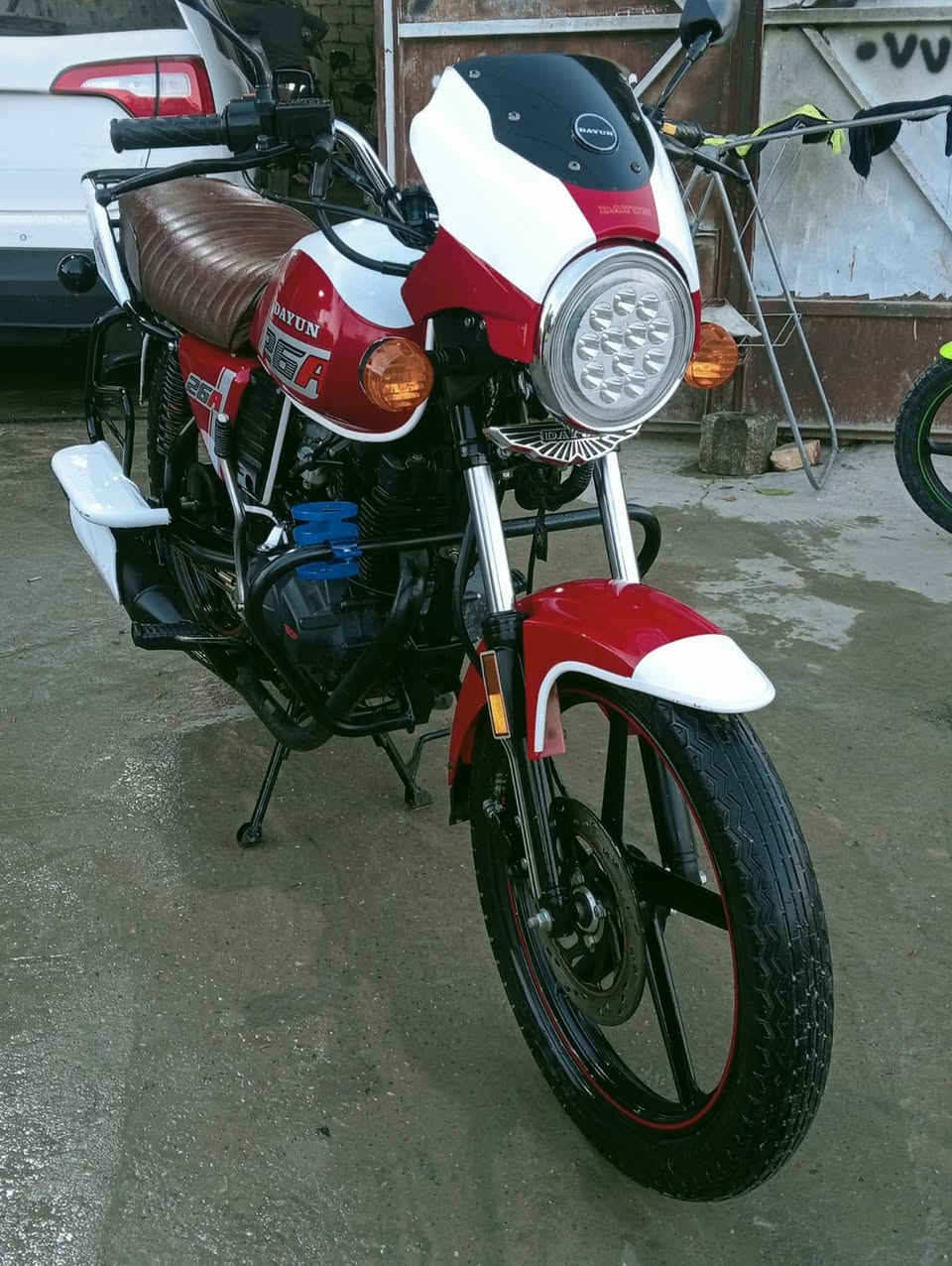 السلام عليكم دراجه دايوان 2023 مرقمه كامل   دراجه فول موصفات كهربائيات كلها شغاله مكاني ديالى بعقوبه ♧***********♧
